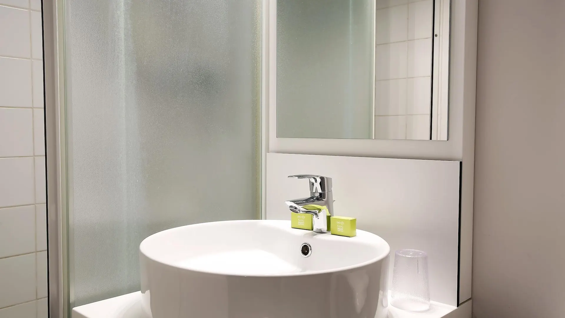 Greet Hotel Lille Gare Flandres - Groupe Accor 2*,
