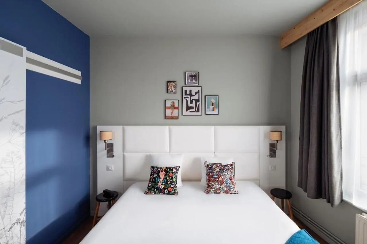 ** Hotel Hôtel Calm Lille França