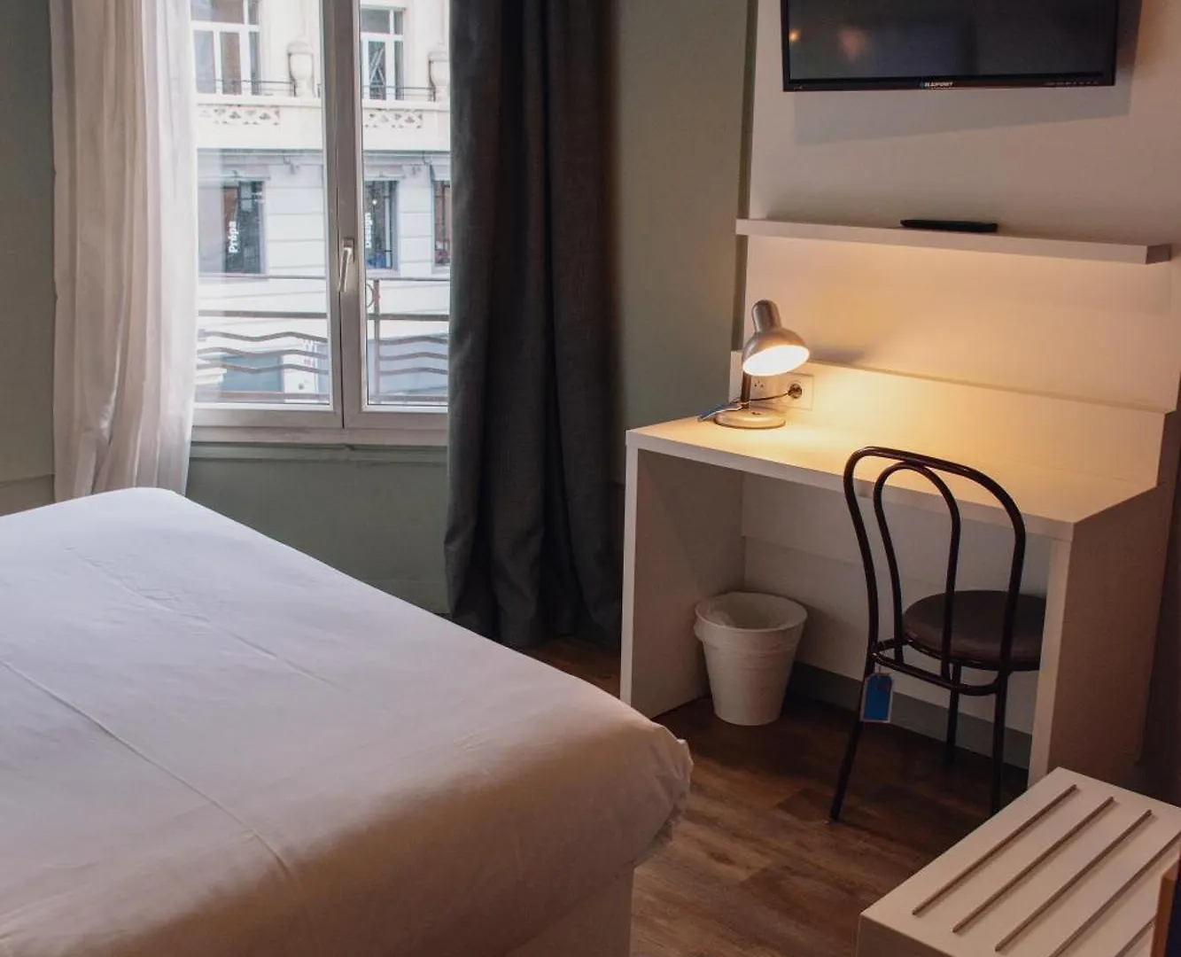 Hôtel Calm Lille 2*,  França