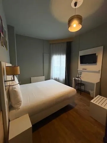Greet Hotel Lille Gare Flandres - Groupe Accor 2*,